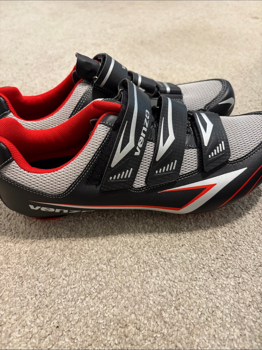 Venzo unisex Athletic Cycling Shoes - Gray/Black with Red Accent